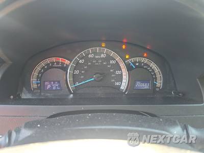 2013 Toyota Camry SE - zdjęcie 12 z 64 - miniatura