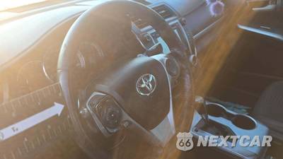 2013 Toyota Camry SE - zdjęcie 21 z 64 - miniatura
