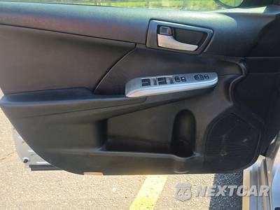 2013 Toyota Camry SE - zdjęcie 9 z 64 - miniatura