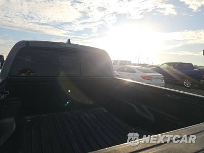 2020 Toyota Tacoma SR Crew Cab Medium Bed - zdjęcie 23 z 26 - miniatura