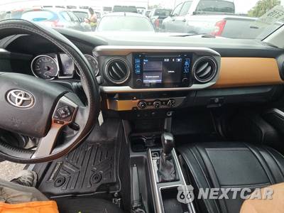 2017 Toyota Tacoma SR5 Crew Cab Medium Bed - zdjęcie 11 z 30 - miniatura