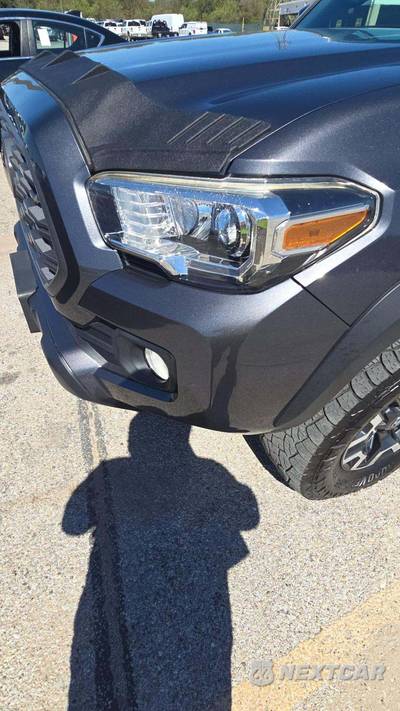 2020 Toyota Tacoma TRD Off-Road Crew Cab Medium Bed - zdjęcie 24 z 26 - miniatura