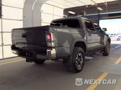 2020 Toyota Tacoma TRD Off-Road Crew Cab Medium Bed - zdjęcie 4 z 26 - miniatura