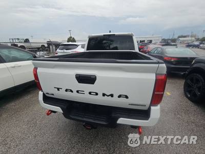 2025 Toyota Tacoma i-FORCE MAX TRD Sport Crew Cab Medium Bed - zdjęcie 5 z 18 - miniatura
