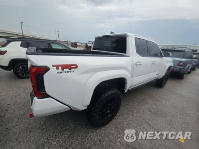 2025 Toyota Tacoma i-FORCE MAX TRD Sport Crew Cab Medium Bed - zdjęcie 4 z 18 - miniatura