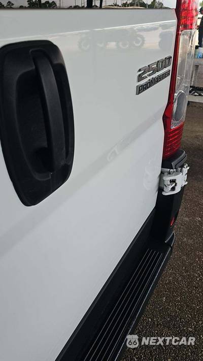 2025 Ram ProMaster 2500 Cargo Van Tradesman w/Passenger Seat Low Roof 136.0" WB - zdjęcie 18 z 26 - miniatura