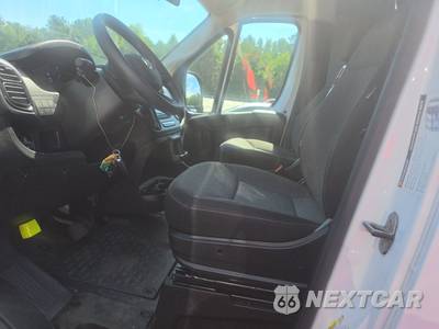 2025 Ram ProMaster 2500 Cargo Van Tradesman w/Passenger Seat Low Roof 136.0" WB - zdjęcie 7 z 23 - miniatura