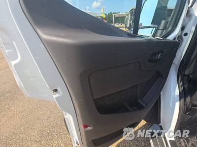 2025 Ford Transit 250 Cargo Van Low Roof 130.0" WB - zdjęcie 9 z 25 - miniatura
