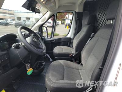 2025 Ram ProMaster 2500 Cargo Van Tradesman w/Passenger Seat Low Roof 136.0" WB - zdjęcie 7 z 39 - miniatura