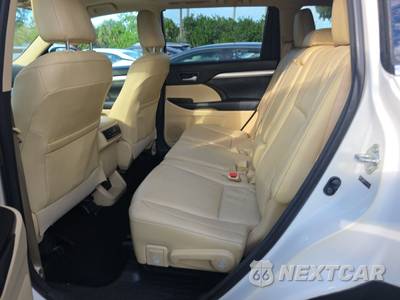 2014 Toyota Highlander XLE - zdjęcie 13 z 35 - miniatura