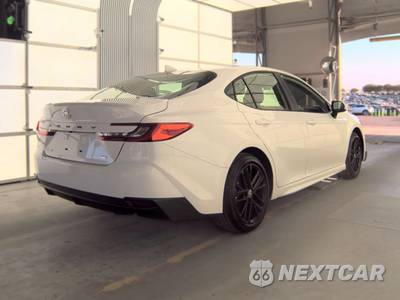 2026 Toyota Camry SE - zdjęcie 4 z 25 - miniatura