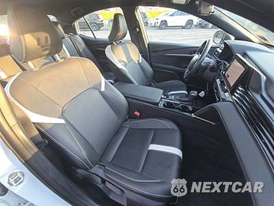 2026 Toyota Camry SE - zdjęcie 8 z 25 - miniatura