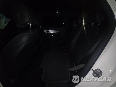2019 Mercedes-Benz GLC 300 - zdjęcie 13 z 36 - miniatura
