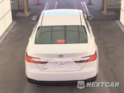 2025 Toyota Camry LE - zdjęcie 5 z 26 - miniatura