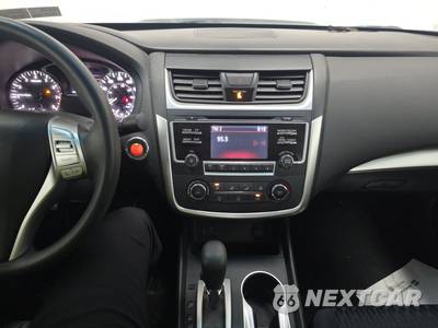 2017 Nissan Altima 2.5 S - zdjęcie 11 z 36 - miniatura