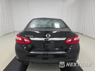 2017 Nissan Altima 2.5 S - zdjęcie 5 z 36 - miniatura