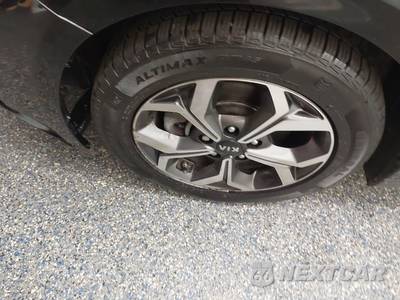 2020 Kia Forte LXS - zdjęcie 7 z 15 - miniatura