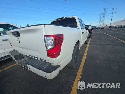 2023 Nissan TITAN SV Crew Cab Short Bed - zdjęcie 4 z 32 - miniatura