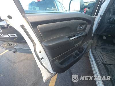2023 Nissan TITAN SV Crew Cab Short Bed - zdjęcie 9 z 32 - miniatura