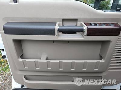2008 Ford Super Duty F-250 Lariat Crew Cab Medium Bed - zdjęcie 9 z 18 - miniatura