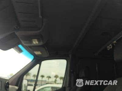 2021 Mercedes-Benz Sprinter 2500 Cargo Van Standard Roof 144.0" WB - zdjęcie 17 z 30 - miniatura