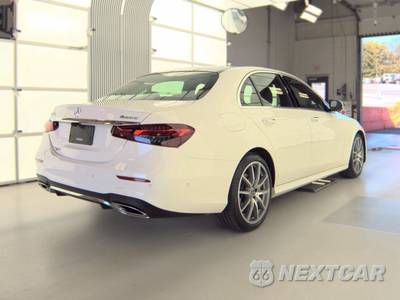 2023 Mercedes-Benz E 350 4MATIC Sedan - zdjęcie 4 z 19 - miniatura