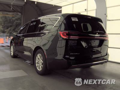 2026 Chrysler Pacifica Select 121.6" WB - zdjęcie 8 z 36 - miniatura