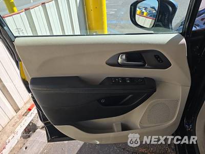 2024 Chrysler Pacifica Hybrid Select 121.6" WB - zdjęcie 9 z 37 - miniatura