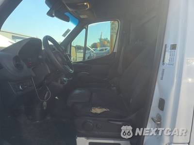 2022 Mercedes-Benz Sprinter 2500 Cargo Van High Roof 170.0" WB - zdjęcie 7 z 31 - miniatura