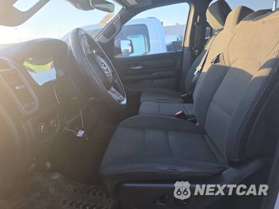 2023 Ram 1500 Tradesman Crew Cab Short Bed - zdjęcie 7 z 32 - miniatura