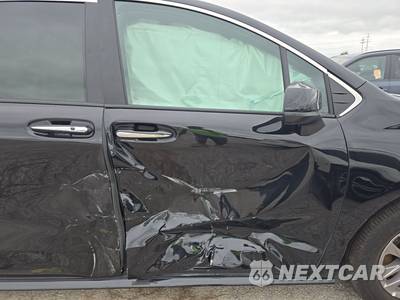 2026 Toyota Sienna XLE 8-Passenger 120.5" WB - zdjęcie 8 z 17 - miniatura