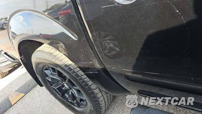 2018 Nissan Frontier SV Crew Cab Medium Bed - zdjęcie 32 z 34 - miniatura