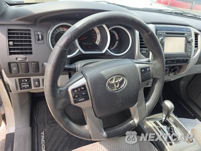 2013 Toyota Tacoma PreRunner Crew Cab Medium Bed - zdjęcie 10 z 34 - miniatura