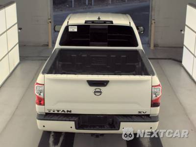 2022 Nissan TITAN SV Crew Cab Short Bed - zdjęcie 5 z 51 - miniatura