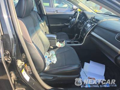 2017 Toyota Camry SE - zdjęcie 8 z 45 - miniatura