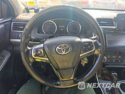 2017 Toyota Camry SE - zdjęcie 10 z 45 - miniatura
