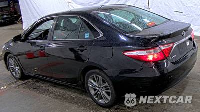 2017 Toyota Camry SE - zdjęcie 6 z 54 - miniatura