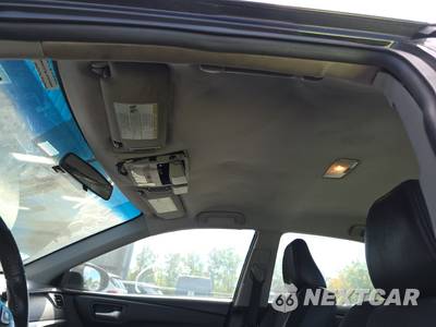 2017 Toyota Camry SE - zdjęcie 18 z 51 - miniatura