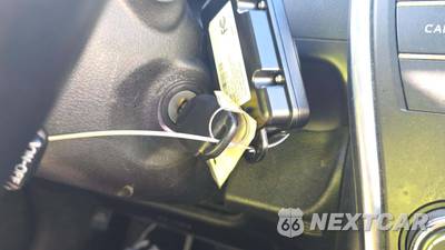 2017 Toyota Camry SE - zdjęcie 19 z 51 - miniatura