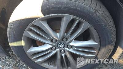 2017 Toyota Camry SE - zdjęcie 21 z 51 - miniatura