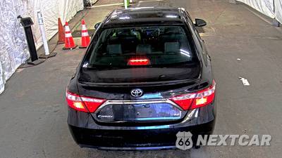 2016 Toyota Camry SE - zdjęcie 5 z 39 - miniatura