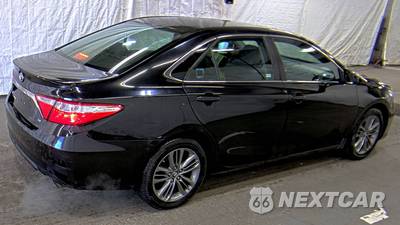 2016 Toyota Camry SE - zdjęcie 4 z 39 - miniatura