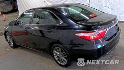 2016 Toyota Camry SE - zdjęcie 6 z 39 - miniatura