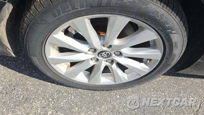 2018 Toyota Camry LE - zdjęcie 31 z 42 - miniatura