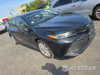 2018 Toyota Camry LE - zdjęcie 3 z 42 - miniatura