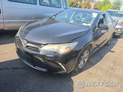 2016 Toyota Camry SE - zdjęcie 1 z 42 - miniatura
