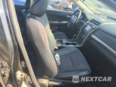 2016 Toyota Camry SE - zdjęcie 8 z 42 - miniatura