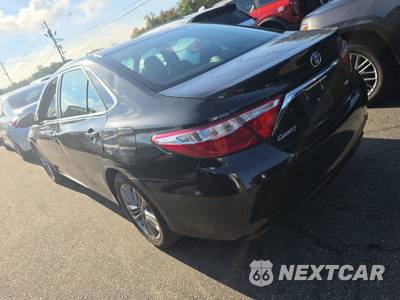 2017 Toyota Camry SE - zdjęcie 6 z 56 - miniatura