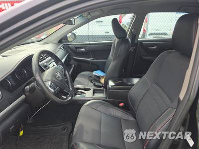 2017 Toyota Camry SE - zdjęcie 7 z 51 - miniatura
