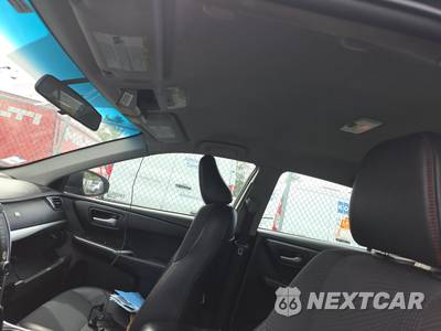 2017 Toyota Camry SE - zdjęcie 19 z 51 - miniatura